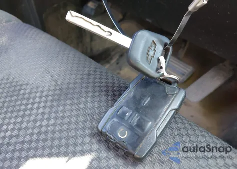 2015 Chevrolet Silverado 1500 2Lt из США, поврежденный, VIN 3GCUKREC4FG214089